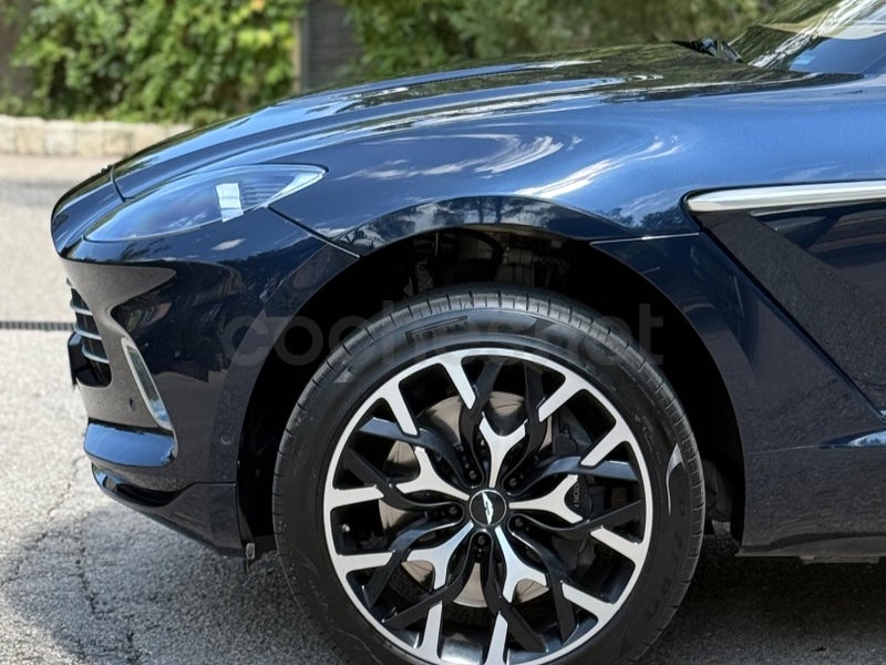 Aston Martin Dbx 2021 — photo 6