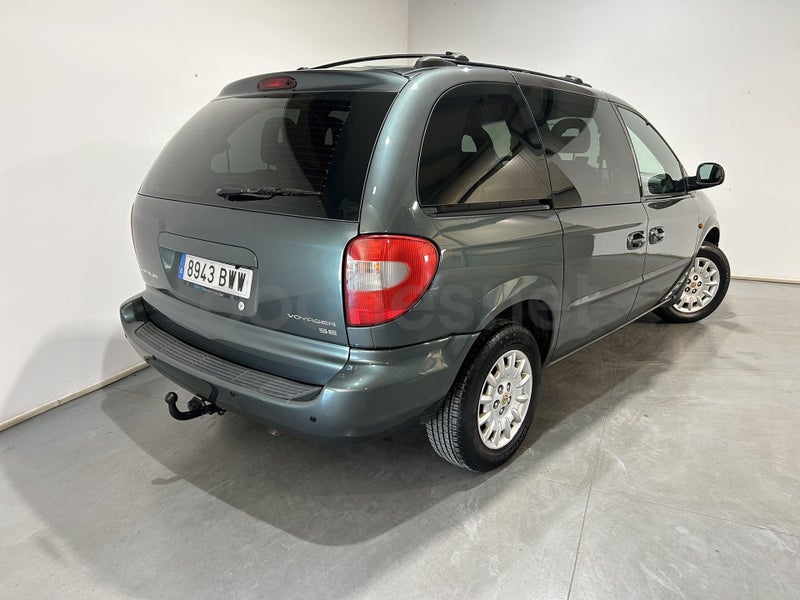 Chrysler Voyager 2002 — photo 2