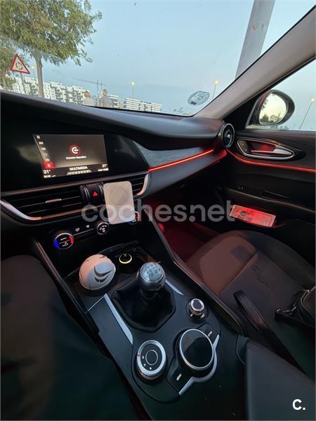 Alfa Romeo Giulia 2017 — photo 6