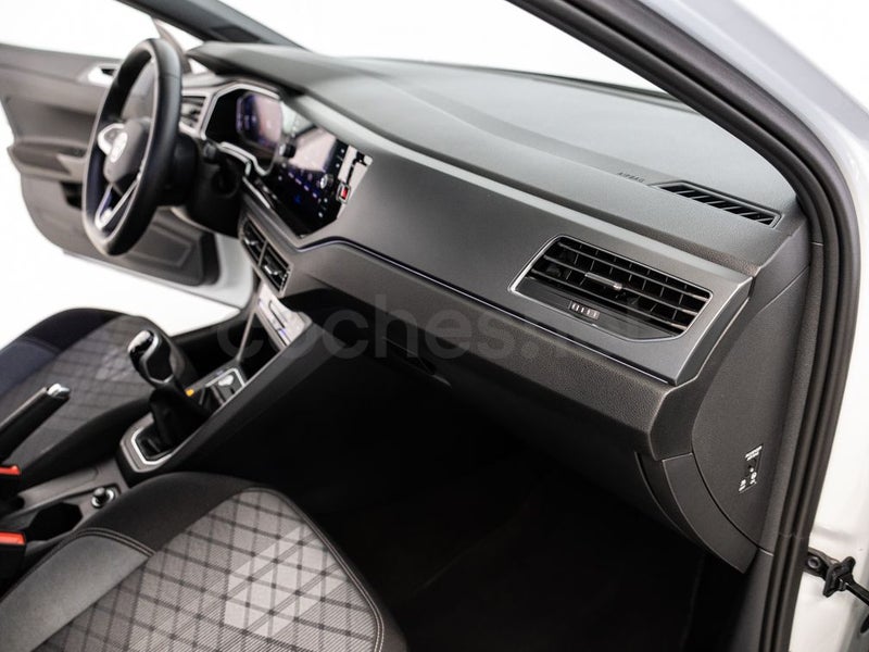 Volkswagen Polo 2023 — photo 6