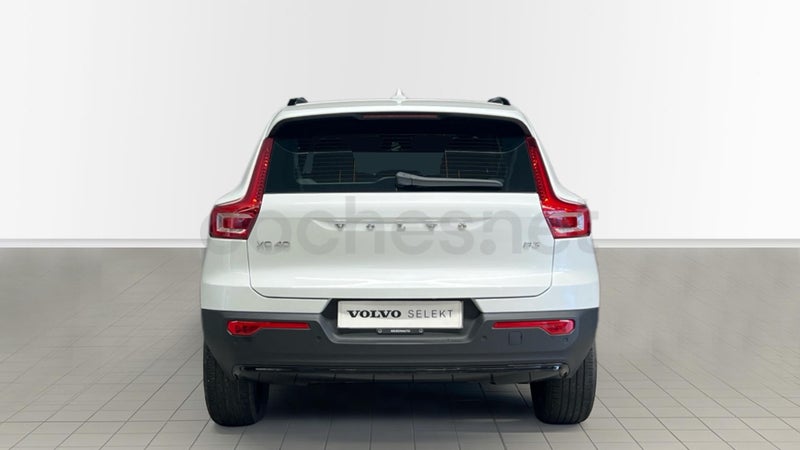 Volvo Xc40 2025 — photo 3