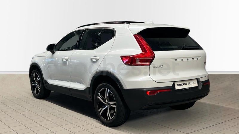 Volvo Xc40 2025 — photo 4