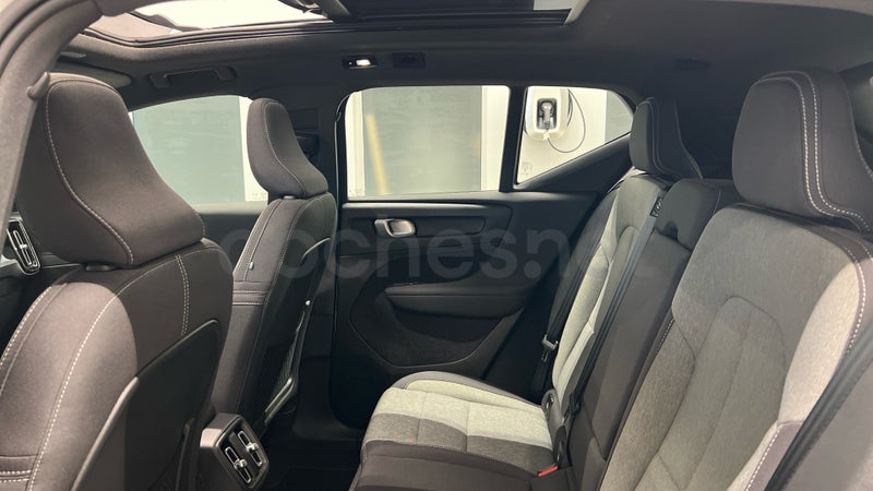 Volvo Xc40 2025 — photo 6