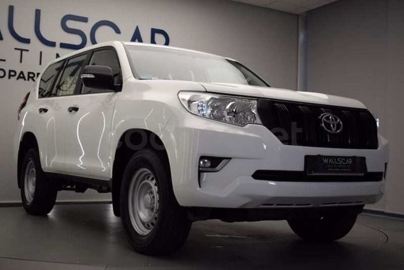 Toyota Land Cruiser 2022 — photo 4