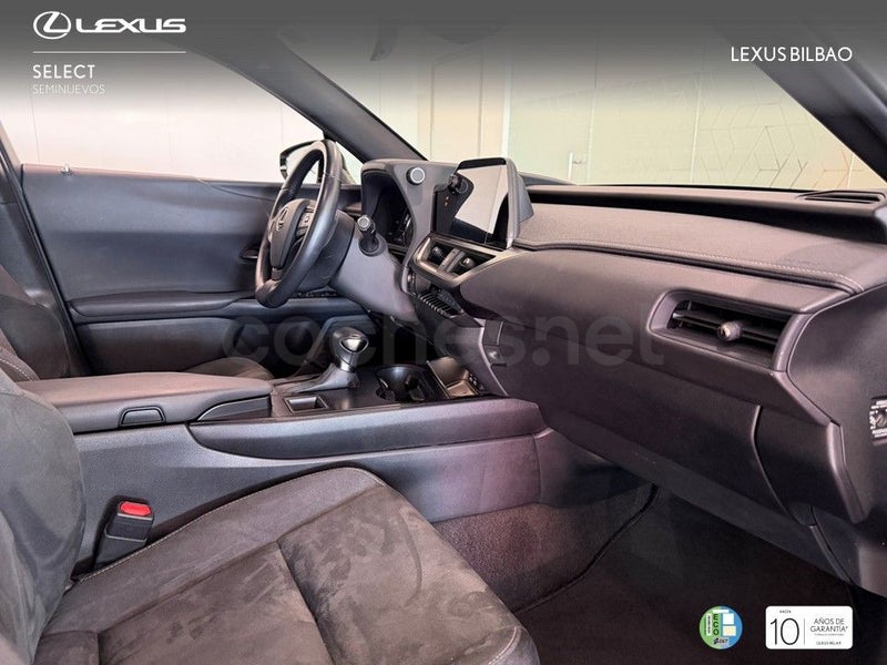 Lexus Ux 2023 — photo 6