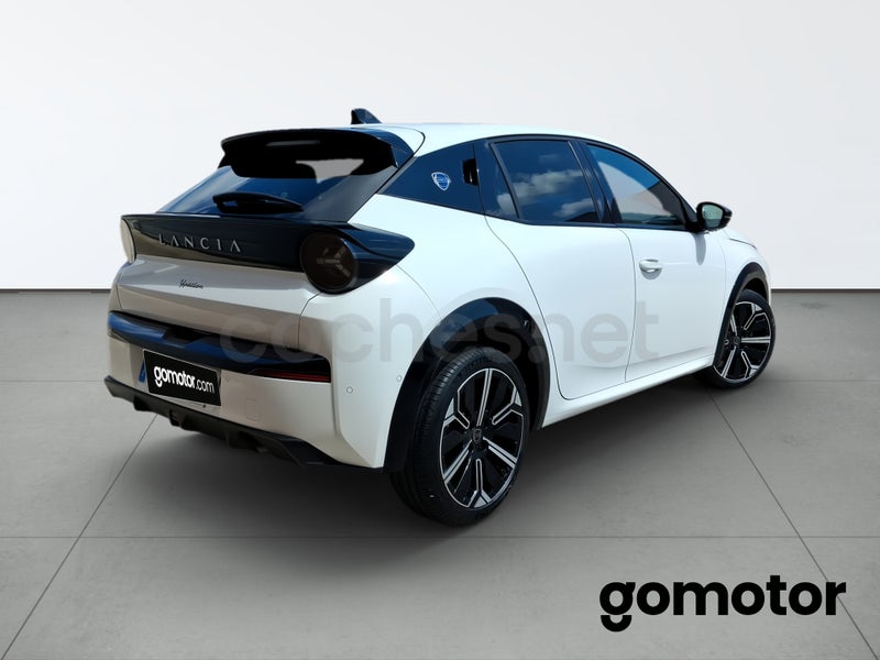 Lancia Ypsilon 2024 — photo 2