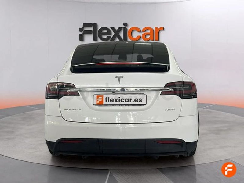 Tesla Model X 2018 — photo 8
