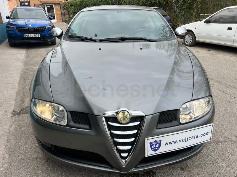 Alfa Romeo Gt 2005 — photo 2