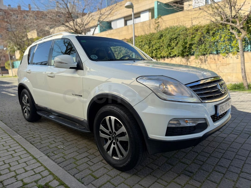 Ssangyong Rexton 2014 — photo 4