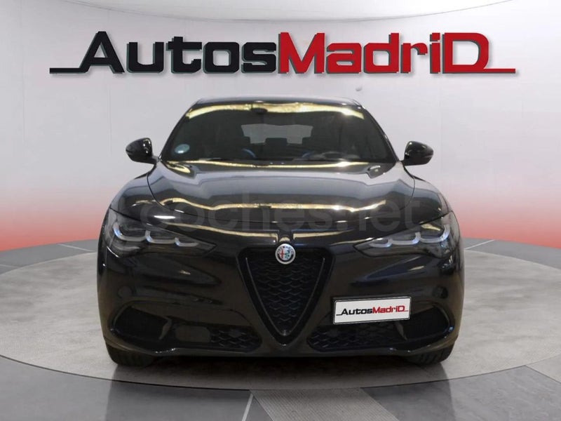 Alfa Romeo Stelvio 2023 — photo 2