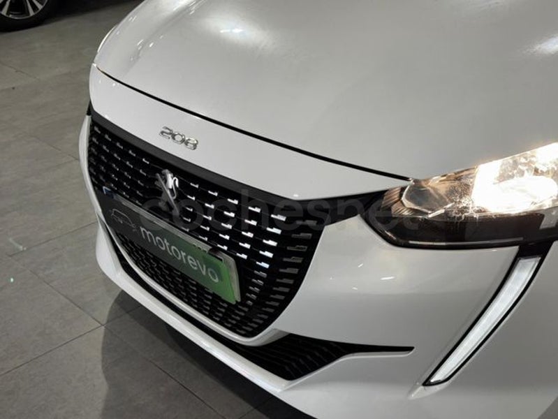 Peugeot 208 2022 — photo 3