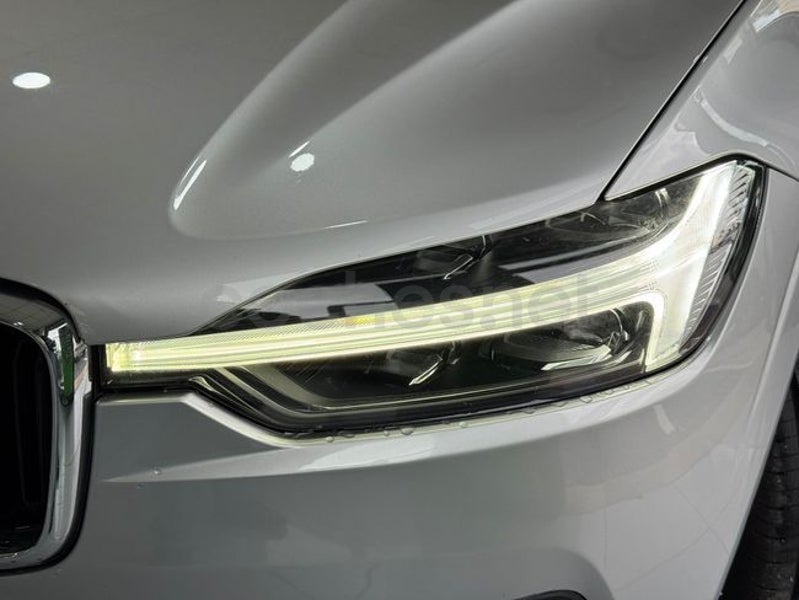 Volvo Xc60 2021 — photo 2
