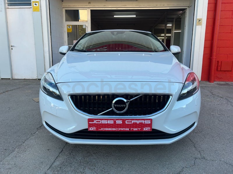 Volvo V40 2019 — photo 3