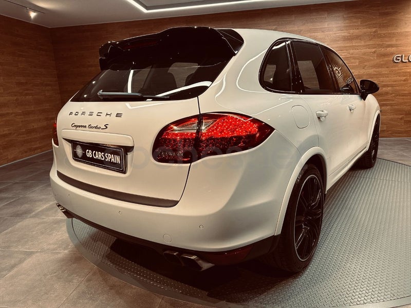 Porsche Cayenne 2013 — photo 6