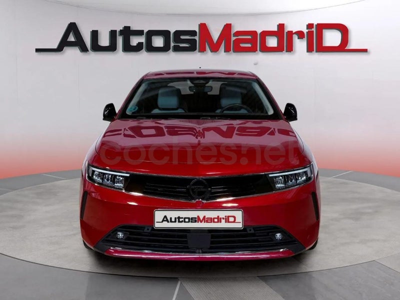 Opel Astra 2023 — photo 2