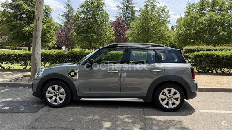 Mini Countryman 2021 — photo 2
