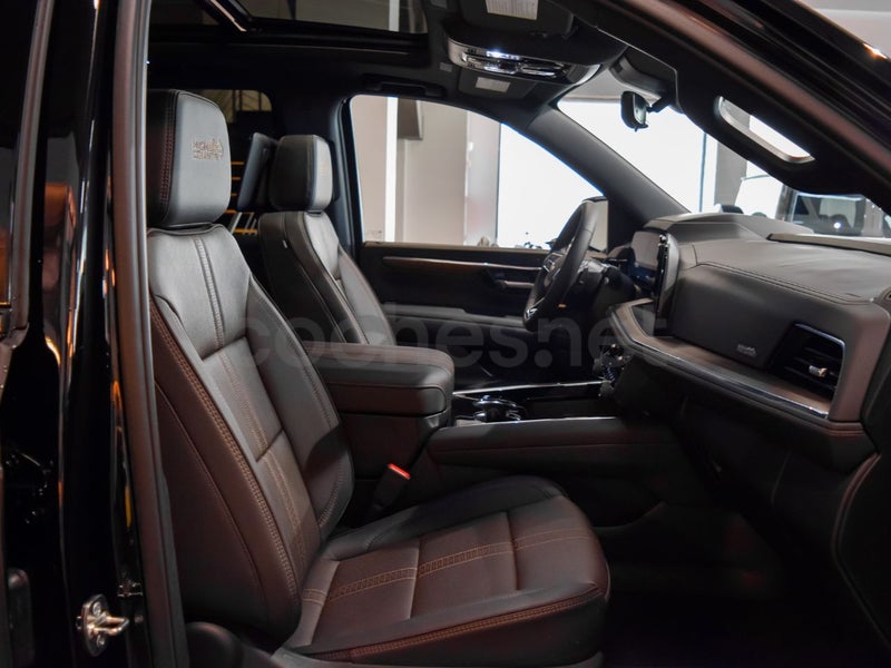 Chevrolet Suburban 6.2 V8 High Country 2026 — photo 6