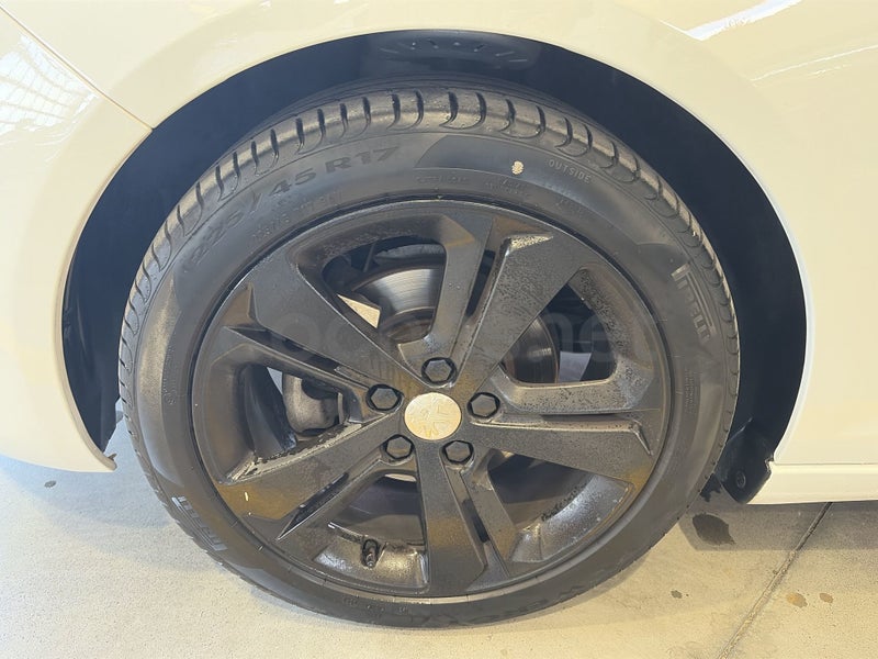 Peugeot 308 2019 — photo 7