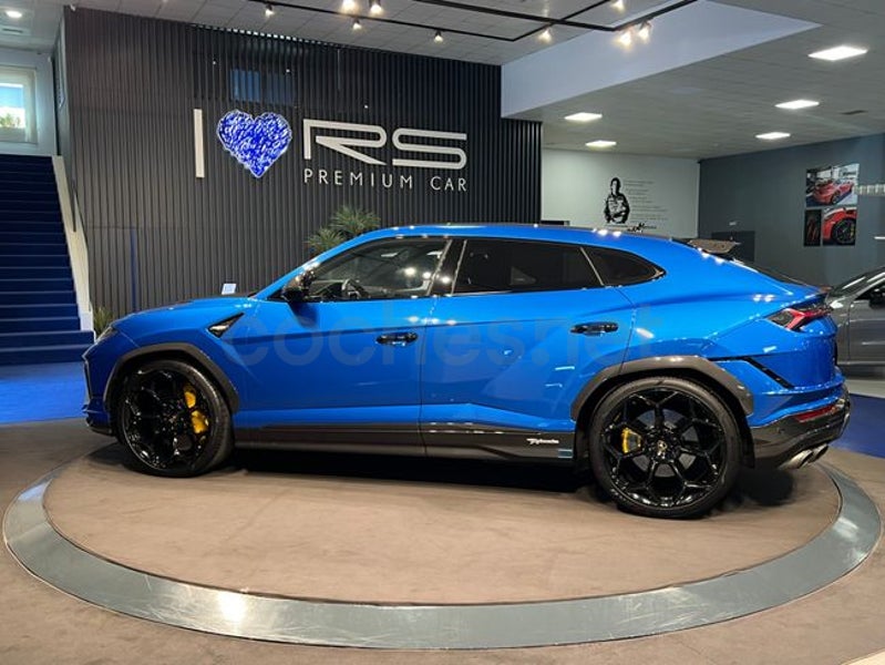 Lamborghini Urus 2023 — photo 5