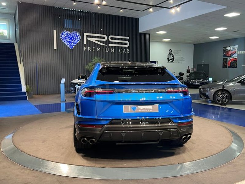Lamborghini Urus 2023 — photo 7
