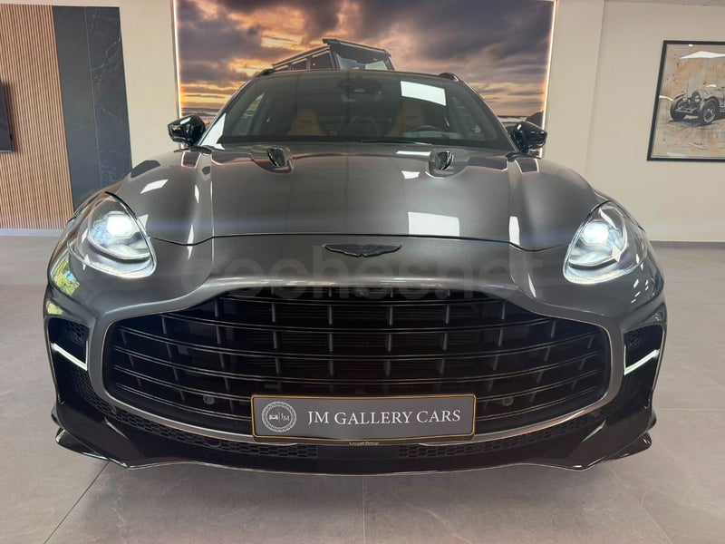 Aston Martin Dbx 2023 — photo 2
