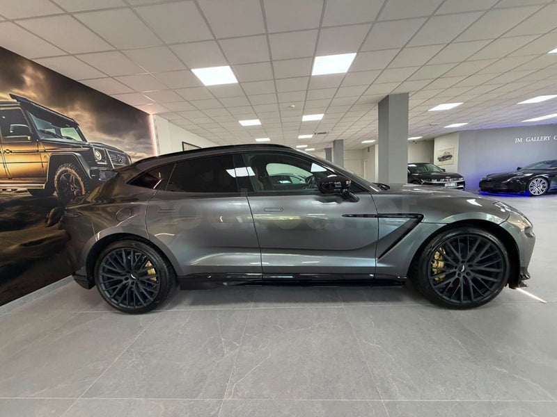 Aston Martin Dbx 2023 — photo 7