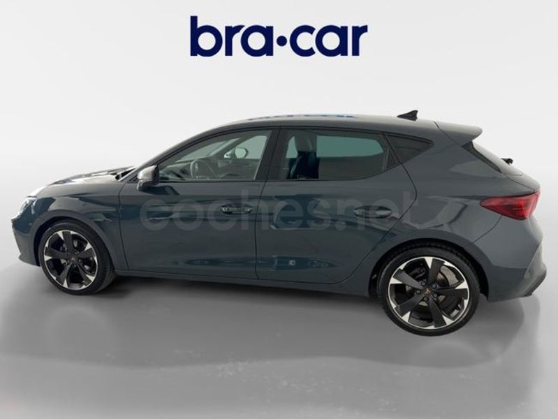 Cupra León 2025 — photo 2