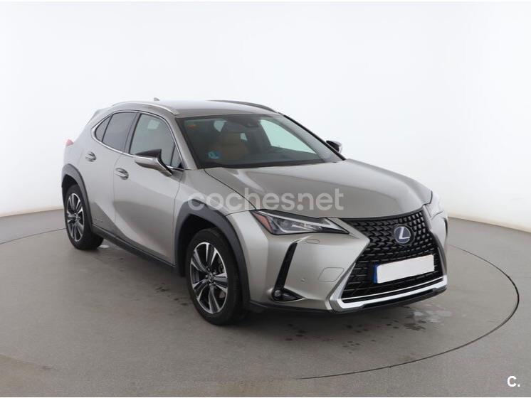 Lexus Ux 2019 — photo 7
