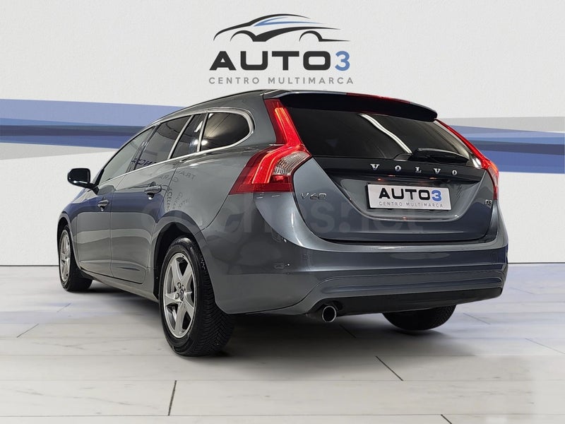 Volvo V60 2017 — photo 2
