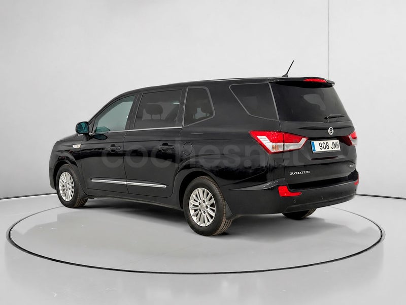 Ssangyong Rodius 2016 — photo 5