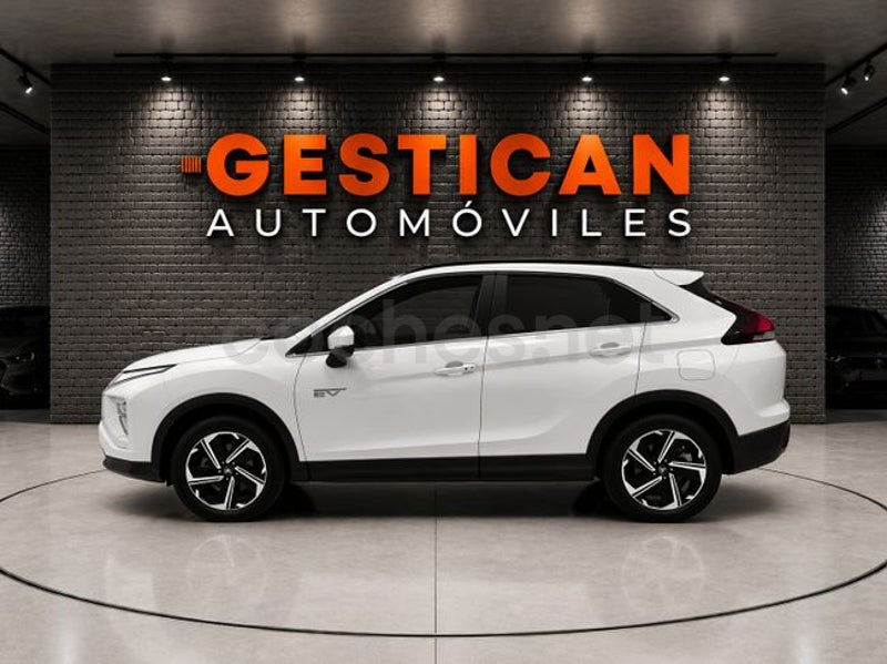 Mitsubishi Eclipse Cross 2022 — photo 3