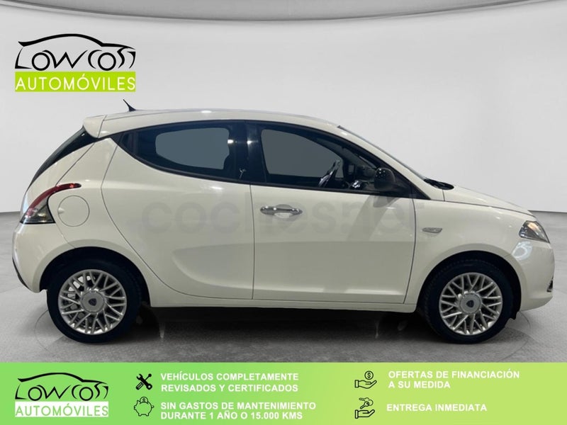 Lancia Ypsilon 2013 — photo 7