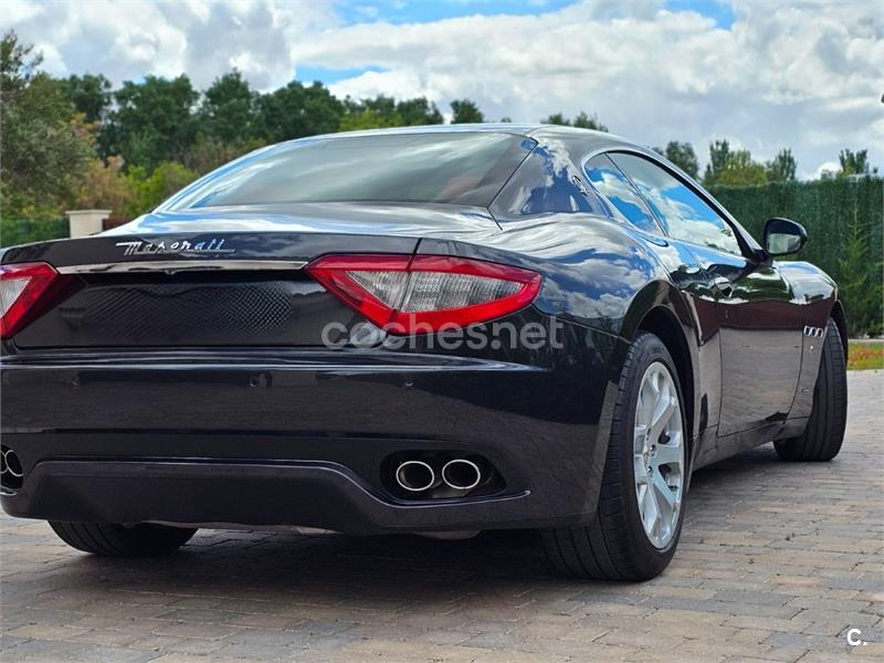 Maserati Granturismo 2010 — photo 5