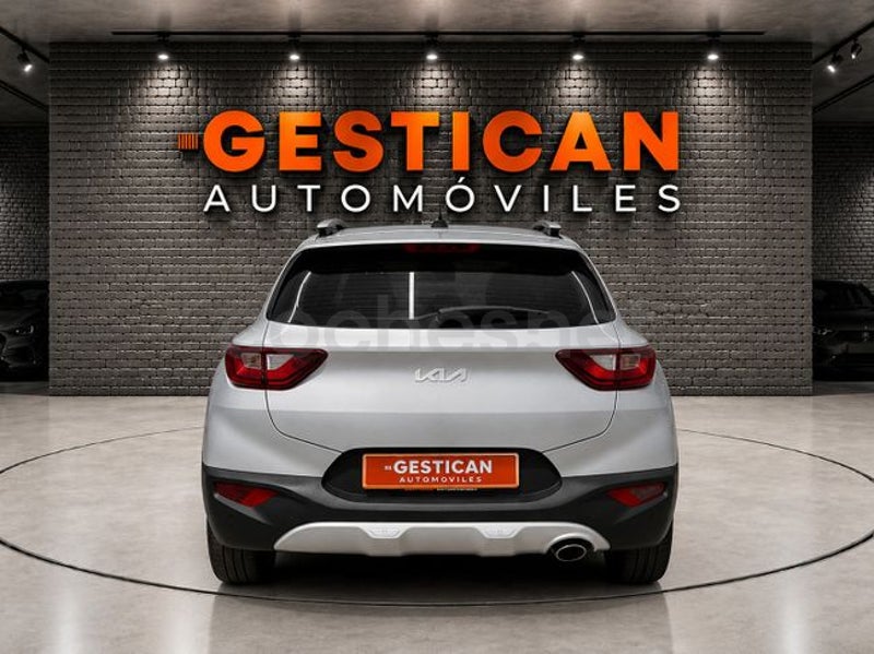 Kia Stonic 2023 — photo 4