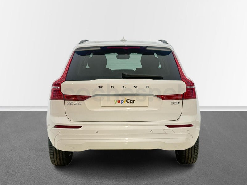 Volvo Xc60 2025 — photo 8