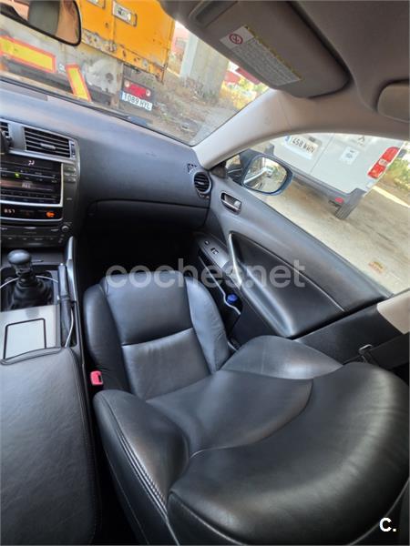 Lexus Is 2008 — photo 8