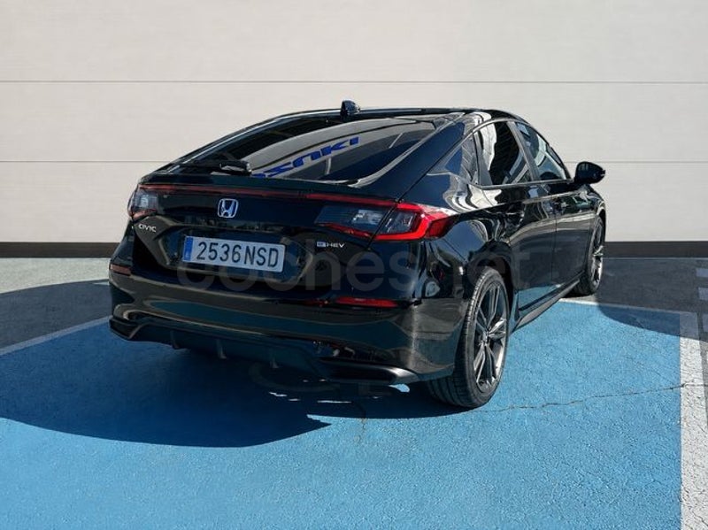 Honda Civic 2026 — photo 3