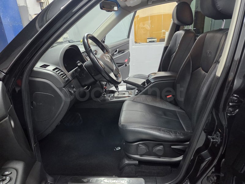 Ssangyong Rexton 2015 — photo 8
