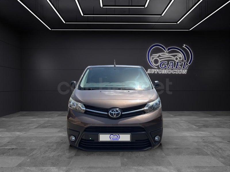 Toyota Proace Verso 2017 — photo 2