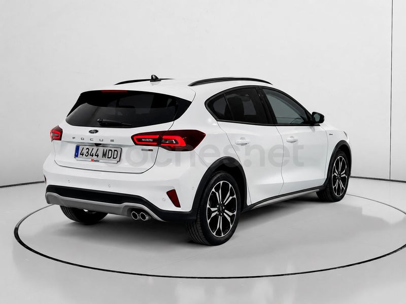 Ford Focus 2022 — photo 3