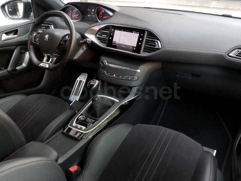 Peugeot 308 2021 — photo 6