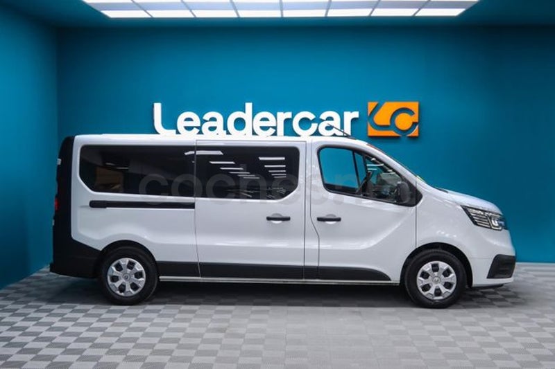 Renault Trafic 2023 — photo 3