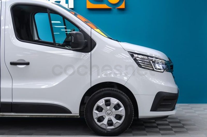 Renault Trafic 2023 — photo 6