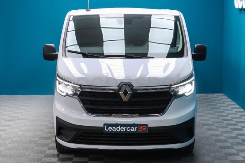 Renault Trafic 2023 — photo 8