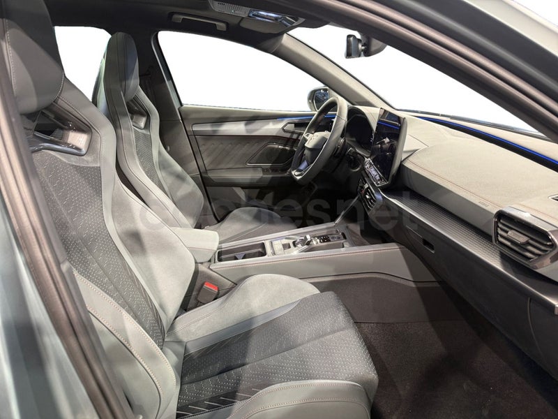 Cupra León 2025 — photo 5