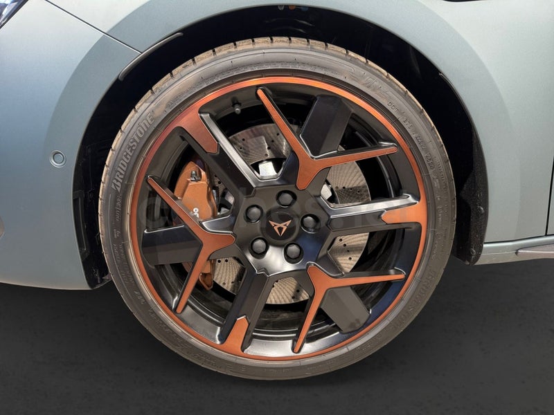 Cupra León 2025 — photo 8