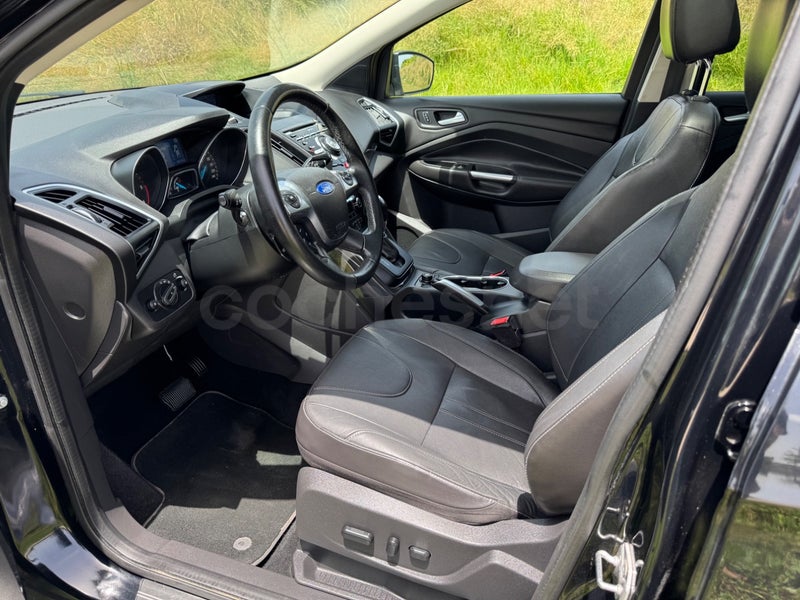 Ford Kuga 2014 — photo 6