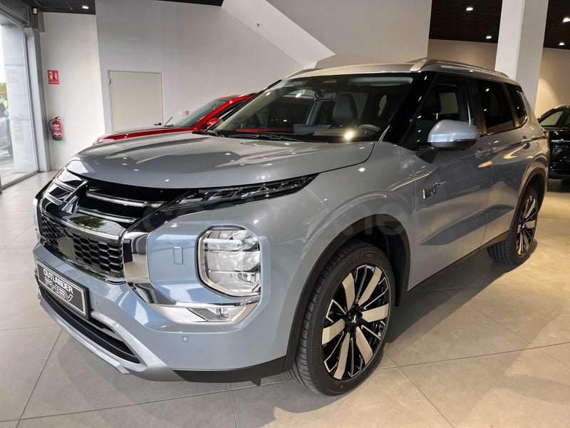 Mitsubishi Outlander 2026 — photo 3
