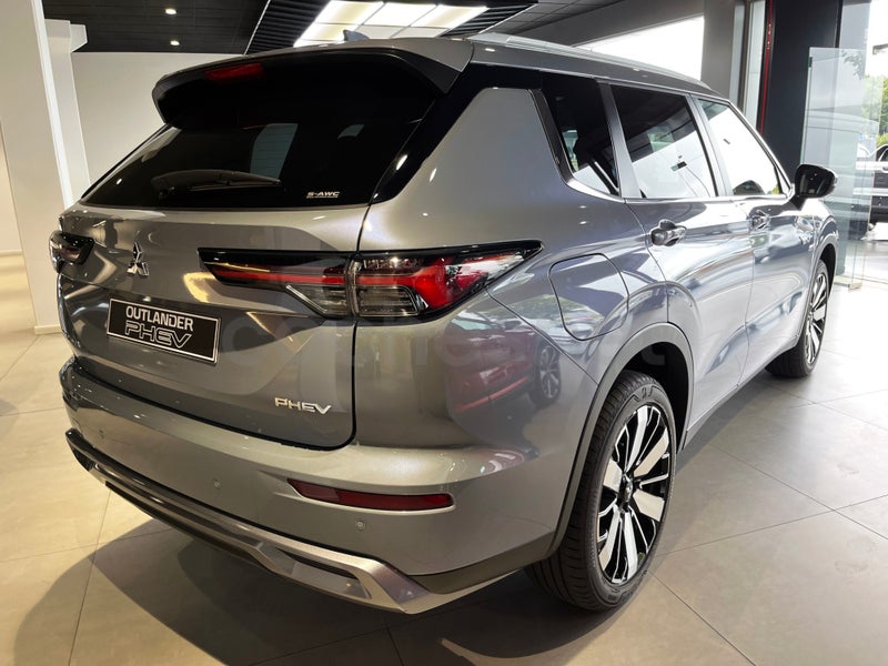 Mitsubishi Outlander 2026 — photo 4