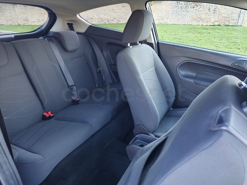 Ford Fiesta 2013 — photo 6